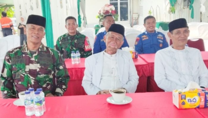 Babinsa Koramil 2302/Bojonegara Perkuat Keamanan dan Semangat Gotong Royong Lewat Komsos