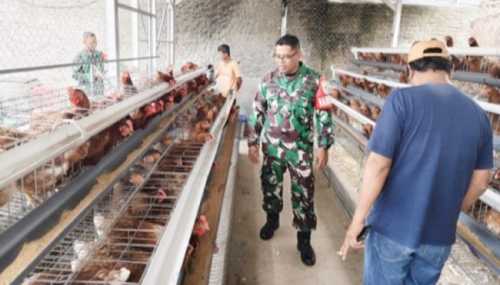 Babinsa Koramil 2307/Ciwandan Gencarkan Komsos Bahas Kebersihan dan Keamanan Lingkungan