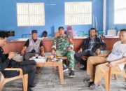 Babinsa Koramil 2304/Anyar Intensifkan Komsos Bahas Ketahanan Pangan dan Kamtibmas di Wilayah Binaan