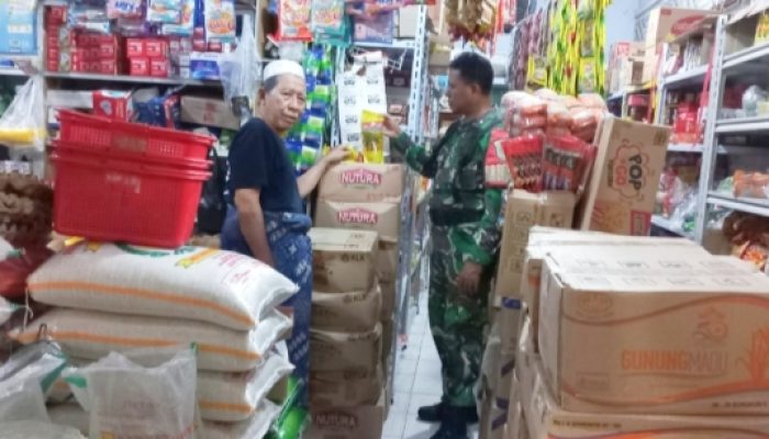 Babinsa Koramil 2307/Ciwandan Gencarkan Puanter, Pantau Harga Sembako dan Data Imunisasi Anak di Cilegon