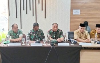 Babinsa Koramil 2301/Cilegon Perkuat Komsos Jelang Idul Adha Bersama Tokoh Masyarakat dan Instansi Terkait
