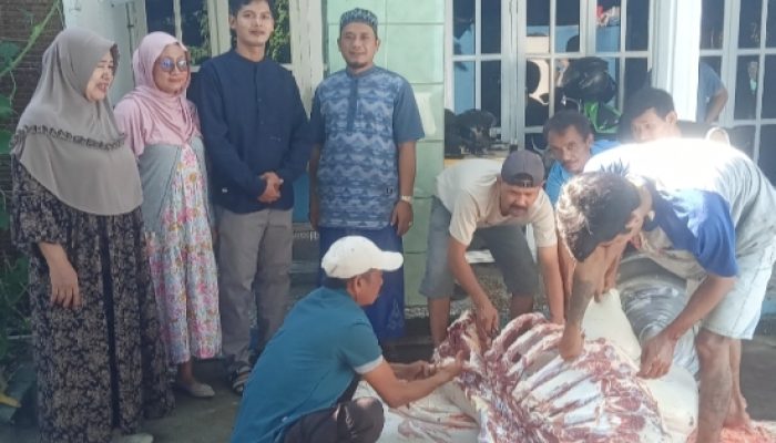 Rutin Berqurban Setiap Tahun, Owner PT Auristella Catering Ingin Berbagi Lebih Banyak untuk Karyawan dan Warga
