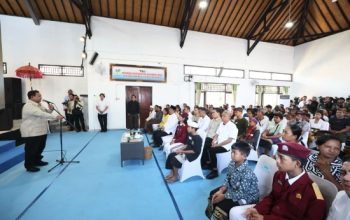 Pesan Prabowo ke Siswa Sekolah Rakyat: Angkat Derajat Orang Tuamu