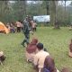 Babinsa Koramil 2305/Cinangka Bekali Saka Wira Pramuka dan Anak Pramuka dengan Materi Navigasi Darat