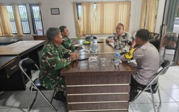 Babinsa Koramil 2301/Cilegon Perkuat Sinergi Kamtibmas Melalui Komsos Bersama Tokoh Masyarakat dan Bhabinkamtibmas
