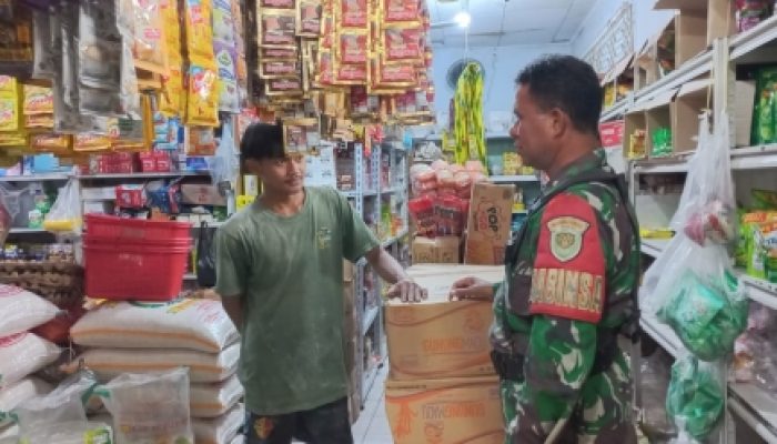 Babinsa Koramil 2307/Ciwandan Laksanakan Pendataan Imunisasi Anak dan Monitoring Harga Sembako di Wilayah Binaan