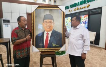 Ibrahim Pelukis Takalar, Persembahkan Lukisan untuk Bupati Daeng Manye