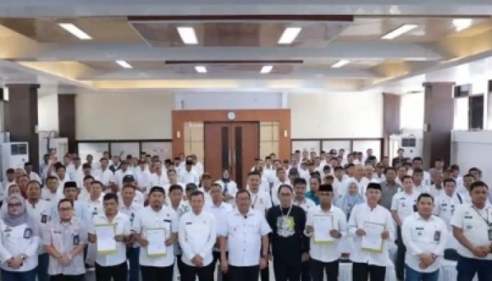 Bupati Takalar Kumpulkan Camat, Lurah, dan Kepala Lingkungan, Tegaskan Loyalitas dan Penguatan Pelayanan Publik