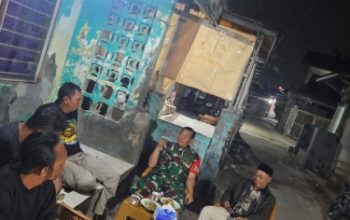 Babinsa Koramil 2301/Cilegon Intensifkan Komsos, Bahas Hari Jadi Perpustakaan Daerah dan Bahaya Narkoba
