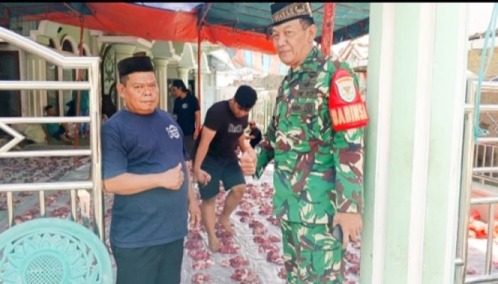 Babinsa Koramil 2301/Cilegon Kawal Distribusi Hewan Kurban, Pastikan Bantuan Tepat Sasaran kepada Warga