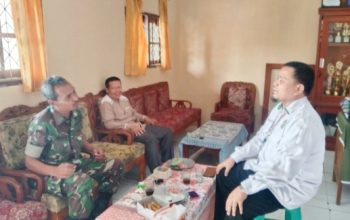 Babinsa Koramil 2307/Ciwandan Perkuat Sinergi Warga, Bahas Gotong Royong dan Siskamling demi Keamanan Lingkungan