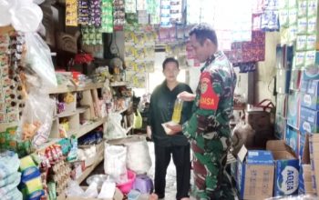 Babinsa Koramil 2302/Bojonegara Laksanakan Puanter, Dukung Fogging dan Pantau Aktivitas Pedagang Sembako