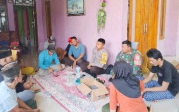 Babinsa Koramil 2307/Ciwandan Gencarkan Komsos Bahas Gotong Royong dan Siskamling untuk Ciptakan Lingkungan Aman dan Sehat