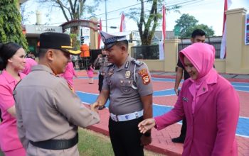 Puluhan Personel Polres Maros Dapat Kenaikan Pangkat, Polres Maros Gelar Upacara dan Syukuran Sederhana