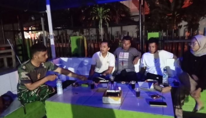 Babinsa Koramil 2301/Cilegon Perkuat Komsos, Ajak Warga Jaga Kebersamaan dan Keamanan Lingkungan