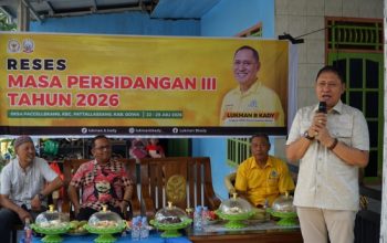 Reses di Paccellekang, Legislator Golkar Sulsel, Lukman B Kady Serap Aspirasi Warga soal Bangku Sekolah, Lampu Jalan dan Jalan Tani