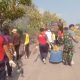 Babinsa Koramil 2304/Anyar Bersama Warga Gelar Karbak Bersihkan Sampah Demi Lingkungan Sehat