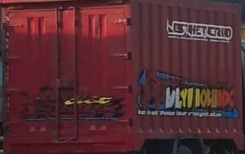 Lolos masuk Bangka mobil Boks Angkut Lima ,Ton minyak ilegal Akhirnya Diamankan Polisi