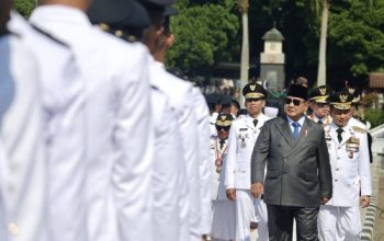Lantik Pamong Praja Muda IPDN 2026, Prabowo Ingatkan Bahaya Arogansi dan Pentingnya Kerja Sama