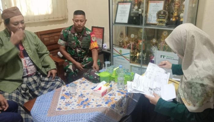 Babinsa Koramil 2303/Pulomerak Perkuat Sinergi Lewat Komsos, Dukung Pendidikan dan Rencana Bantuan Air Bersih bagi Warga