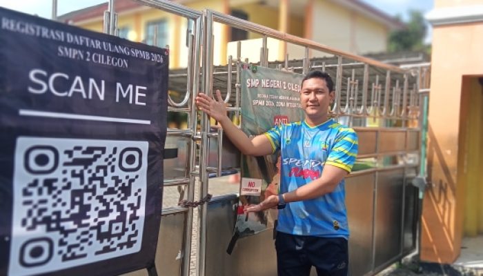 Cukup Scan Barcode dari Rumah, Daftar Ulang Siswa Baru SMPN 2 Cilegon Kini Serba Online