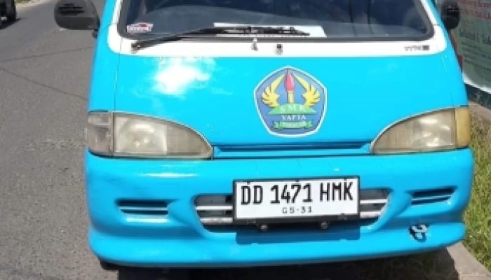 Keren! Kepala Sekolah SMKS YAPTA Takalar Sediakan Mobil SI ANJAS Hadir Bantu Anak Sekolah