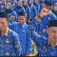 Di Ruang Kelas, Guru Mengajar Tuk Masa Depan Bangsa, di Rumah, Anak Menunggu Gajinya yang Belum Dibayar