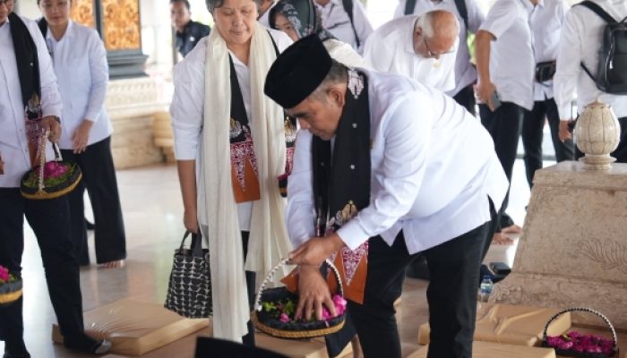Muzani : Ziarah ke Makam Bung Karno Jadi Pengingat Indonesia Rumah Bersama