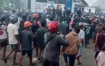 Demo Penambang Berujung Ricuh, Kantor Wasprod PT Timah di Belitung Timur Terbakar