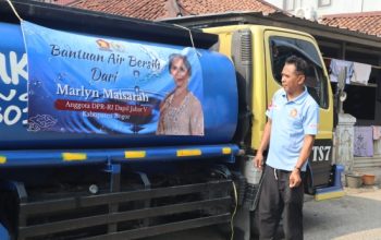 Kemarau Melanda, Marlyn Maisarah Salurkan Bantuan Air Bersih dan Toren untuk Warga Babakan Madang