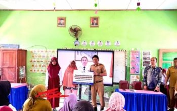 Bentuk Perhatian dan Kedekatan,Usai Bedah Rumah, Achmad Daeng Se’re Kembali Bantu Warga Jipang, 38 Siswa Terima PIP