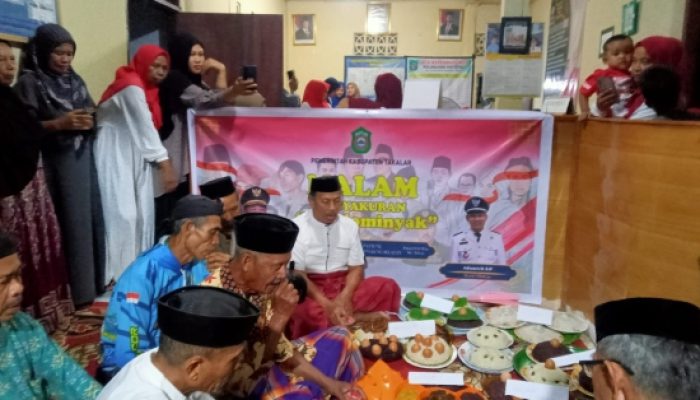 Tasyakuran Kemerdekaan RI ke- 81 Bernuansa Adat, Kelurahan Patte’ne Pilih Doa Adat Makassar Akrate Dan Salawat
