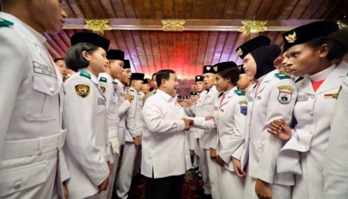 Prabowo Undang Petugas HUT ke-81 RI ke Hambalang, Apresiasi Dedikasi untuk Merah Putih