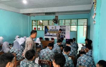 Polres Maros Edukasi Pelajar tentang AI, Dorong Generasi Muda Bijak Gunakan Teknologi Di SMA DDI Alliritengae Maros