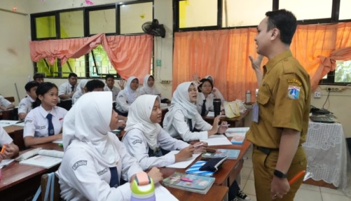 Guru PPPK Penuh Waktu Bisa Ikut Seleksi CPNS Mulai 2027