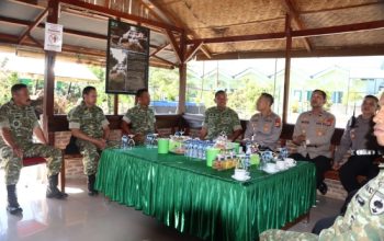 Kunjungan Silaturahmi ke Kodim 1422 Maros, Kapolres Maros Perkuat Sinergitas dan Soliditas TNI-Polri