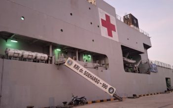 Kapal Rumah Sakit TNI AL Tiba di Manggarai, Berikan Layanan Kesehatan Gratis bagi Warga Terdampak Gempa NTT