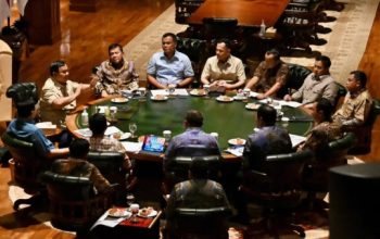 Gelar Rapat Minggu Sore hingga Malam di Hambalang, Prabowo Bahas Langkah Cepat Tangani Karhutla dan Gempa