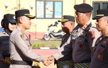 Sukses Jadi Pelaksana Upacara HUT RI Ke-81 Tingkat Kabupaten Maros, Kapolres Beri Penghargaan Personel