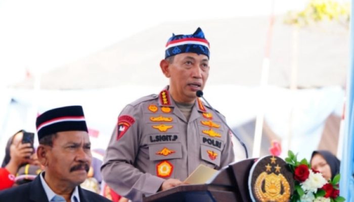 Komitmen Hadir Ditengah Masyarakat, Kapolri Resmikan Jembatan Merah Putih Presisi di Bayah