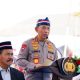 Komitmen Hadir Ditengah Masyarakat, Kapolri Resmikan Jembatan Merah Putih Presisi di Bayah