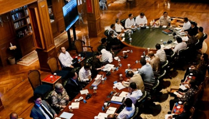 Prabowo Kumpulkan Para Menteri di Hambalang, Bahas Upaya Hadirkan Hunian dan Lingkungan Layak
