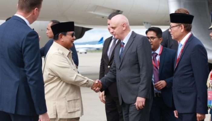 Tiba di Vladivostok, Prabowo Siap Hadiri Eastern Economic Forum sebagai Tamu Kehormatan Utama