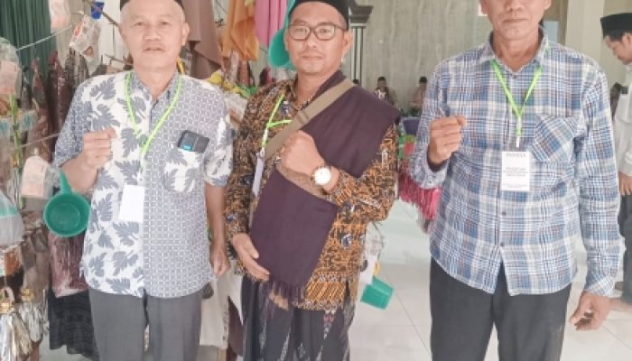 Maulid Nabi di Musholla AT-Thoyyibin Kramatwatu, 19 Panjang Maulid Dibagikan untuk Warga hingga Non-Muslim