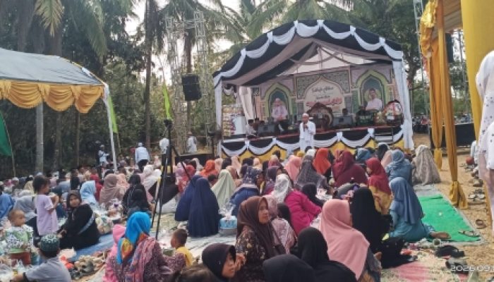 Momen Maulid Nabi di Kampung Nambo Desa Pagelaran, H. Gozali : Nabi Muhammad SAW Menjadi Suri Teladan Utama Bagi Seluruh Umat Manusia