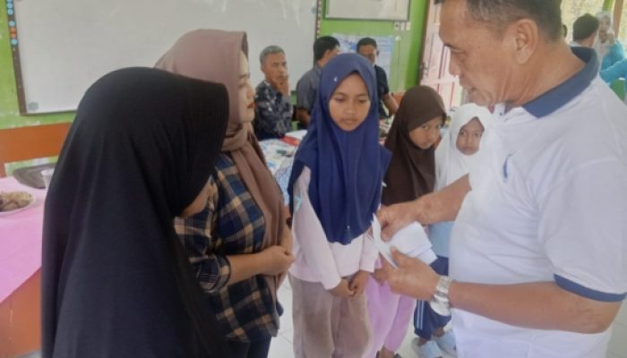Toto Tohari Santuni Anak Yatim dan Lansia di Citapen, Agenda Rutin Berbagi Setiap Tahun