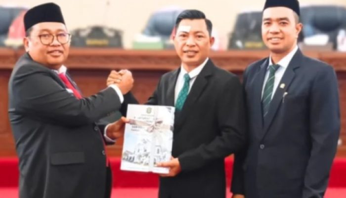 Rapat Paripurna DPRD Takalar: Kesepakatan KUA-PPAS & Penyerahan Ranperda Perubahan Anggaran