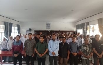 Anggota Komisi I DPR-RI Fraksi Nasdem, Achmad Daeng Se’re Serahkan Bantuan PIP dan Tenda Pramuka di SMAN 1 Takalar, Dorong Peningkatan Akses Pendidikan