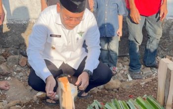 Doa dan Penghormatan Terakhir, Wabup Takalar Antar Almarhumah Hj. Fitriah Sibali Karaeng Bau ke Peristirahatan Terakhir