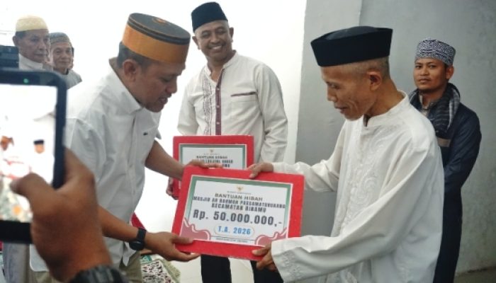 Bupati Jeneponto Safari Jumat di Binamu: Perkuat Silaturahmi, Paparkan Pembangunan & Serahkan Bantuan Masjid